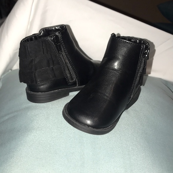 New Girls Black Boots - Picture 2 of 8